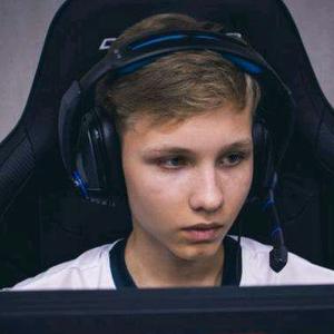 德甲第23輪拜仁慕尼黑4-1菲爾特 萊萬梅開二度穆勒造烏龍.