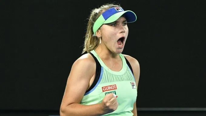 王雅繁晋级 王雅繁晋级