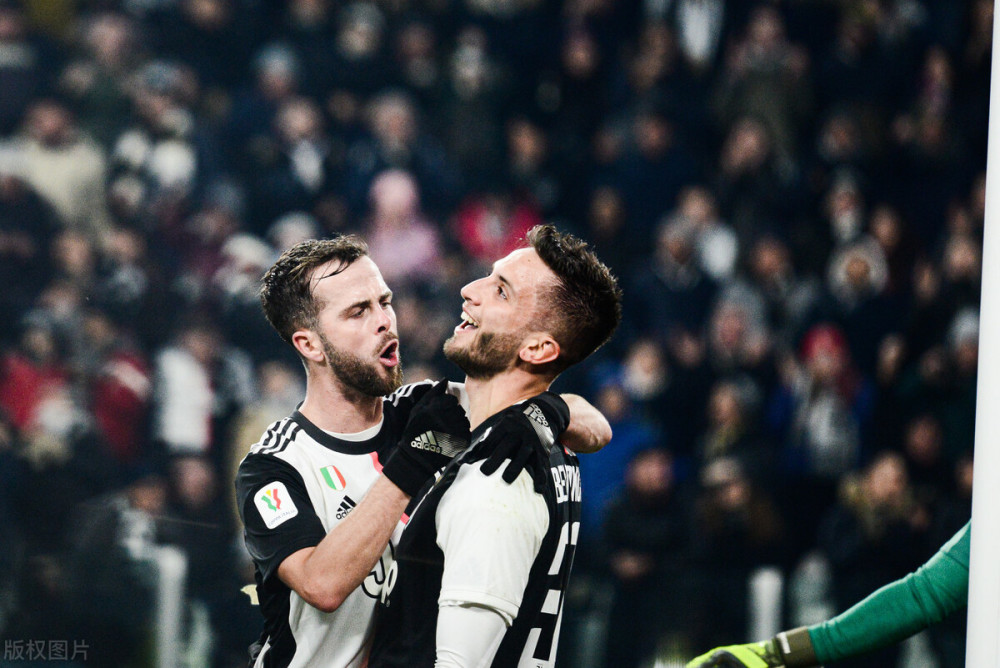 在接受采访 在接受采访