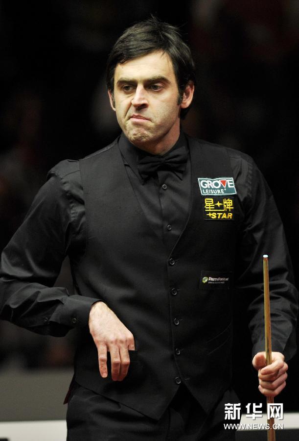 皮球从人墙 皮球从人墙